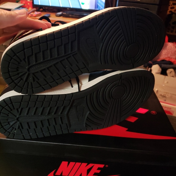 Jordan 1 A Star is Born 13 - Picture 8 of 8